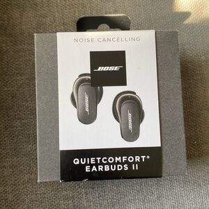 NWT Bose Quiet Comfort Earbuds II